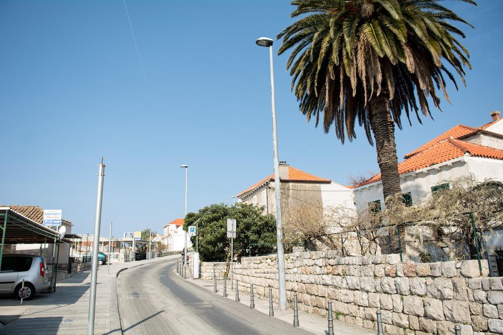 Apartament Monika *