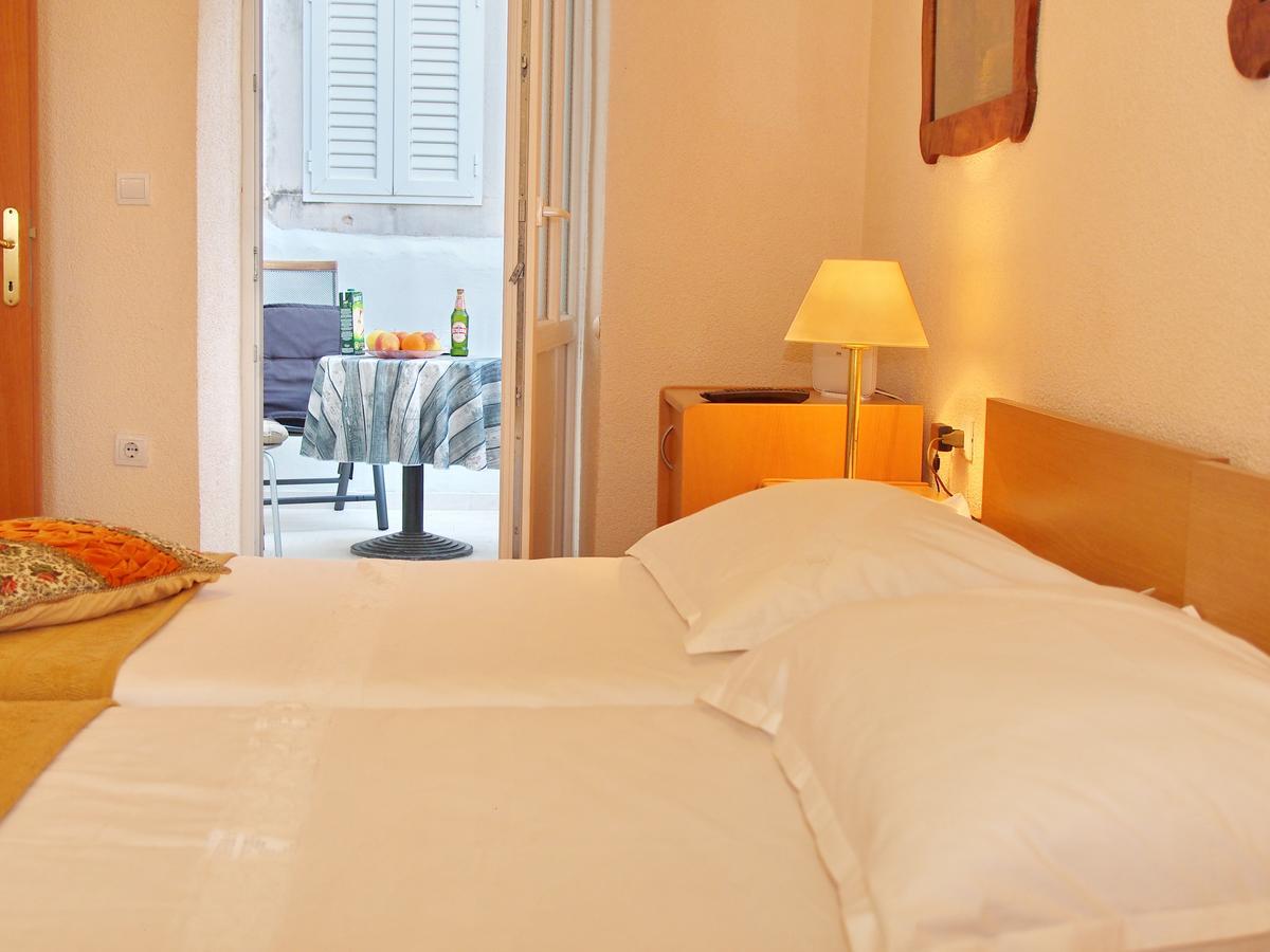 Apartament Monika *